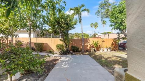 117 SW 1st Avenue Hallandale Beach FL 33009