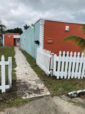 1110 S 29th Avenue Hollywood FL 33020