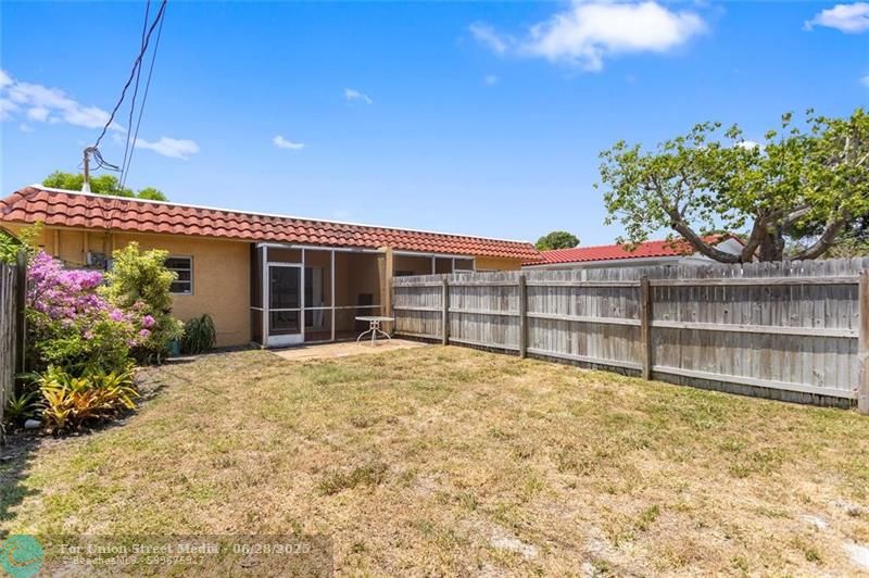 697 Ipswich Street Boca Raton FL 33487