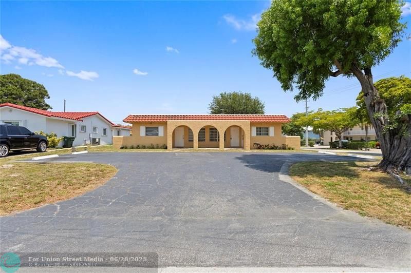 697 Ipswich Street Boca Raton FL 33487