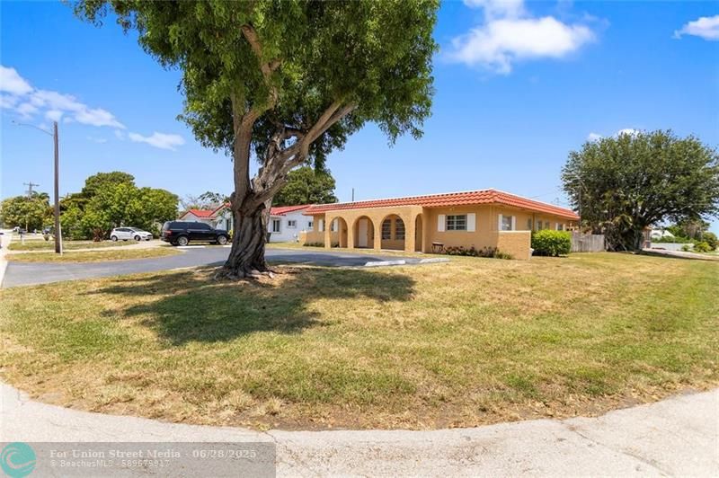 697 Ipswich Street Boca Raton FL 33487