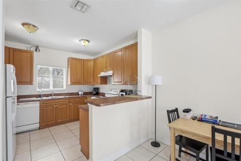 911 NE 12th Avenue Pompano Beach FL 33060