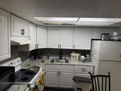 7541 NW 44th Court Coral Springs FL 33065