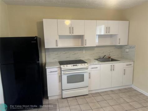 2986 NW 91st Street Miami FL 33147