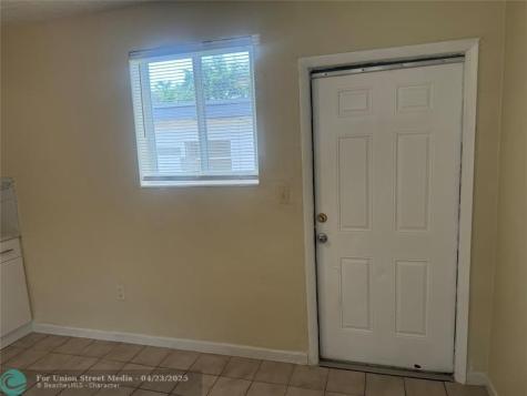 2986 NW 91st Street Miami FL 33147