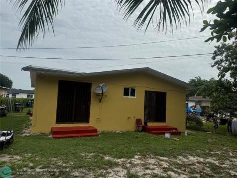 2986 NW 91st Street Miami FL 33147