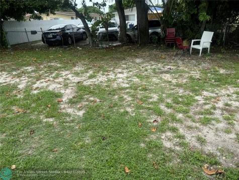 2986 NW 91st Street Miami FL 33147