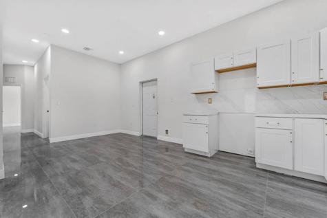 5250 SW 18th Street West Park FL 33023