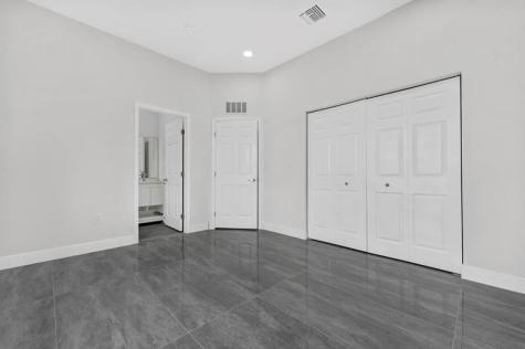 5250 SW 18th Street West Park FL 33023