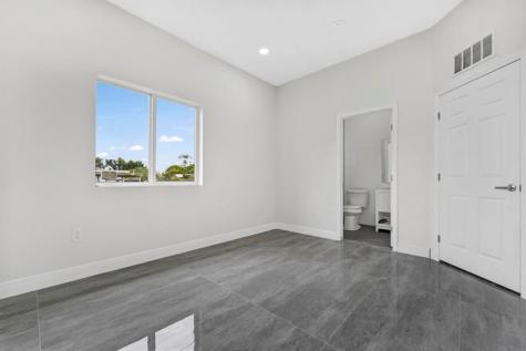 5250 SW 18th Street West Park FL 33023