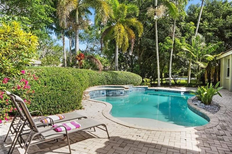8209 SW 173rd Terrace Palmetto Bay FL 33157