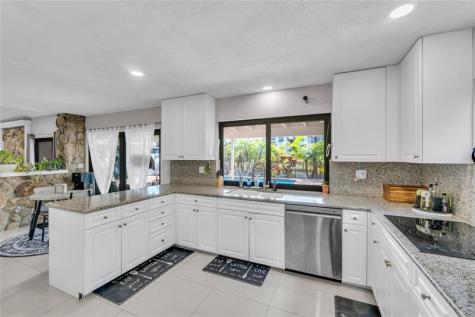11266 NW 10th Place Coral Springs FL 33071
