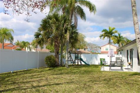 18174 NW 21st Street Pembroke Pines FL 33029