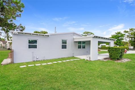 2230 SW 5th Street Fort Lauderdale FL 33312