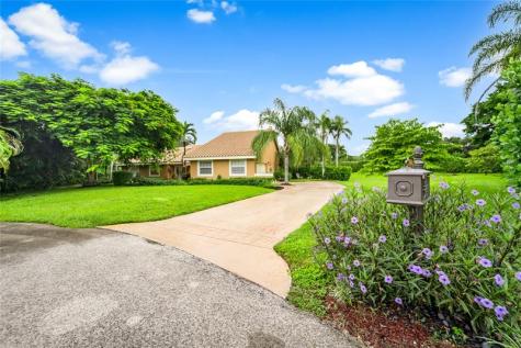 7604 Lexington Lane Parkland FL 33067