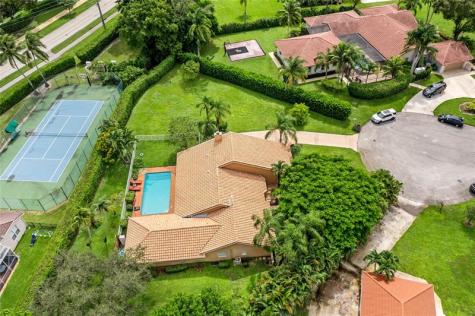 7604 Lexington Lane Parkland FL 33067