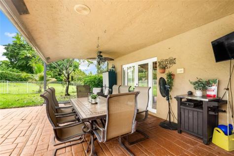 7604 Lexington Lane Parkland FL 33067