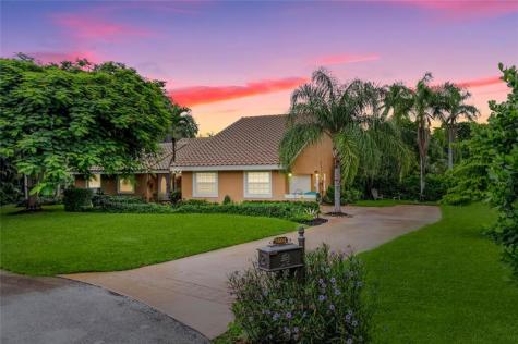 7604 Lexington Lane Parkland FL 33067