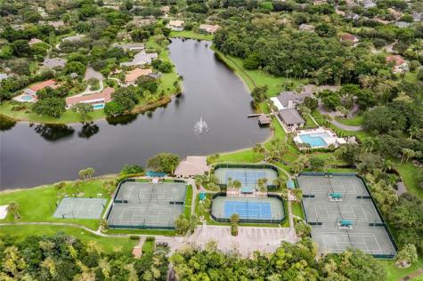 7604 Lexington Lane Parkland FL 33067