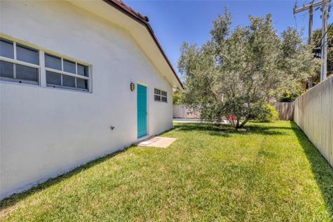 3213 Dover Road Pompano Beach FL 33062