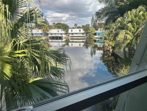 4001 NE 14th Avenue Oakland Park FL 33334