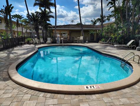 4001 NE 14th Avenue Oakland Park FL 33334
