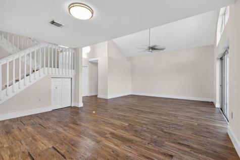 2450 NW 186th Avenue Pembroke Pines FL 33029