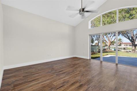 2450 NW 186th Avenue Pembroke Pines FL 33029