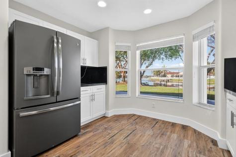 2450 NW 186th Avenue Pembroke Pines FL 33029