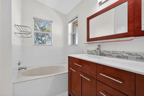 2450 NW 186th Avenue Pembroke Pines FL 33029