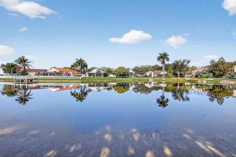 2450 NW 186th Avenue Pembroke Pines FL 33029