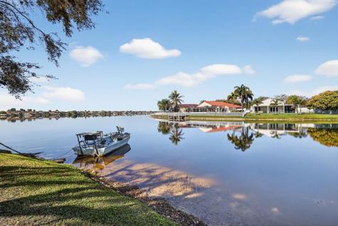 2450 NW 186th Avenue Pembroke Pines FL 33029