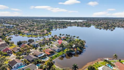 2450 NW 186th Avenue Pembroke Pines FL 33029