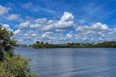 219 15TH Place Vero Beach FL 32962