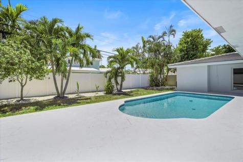 1820 NE 59th Court Fort Lauderdale FL 33308
