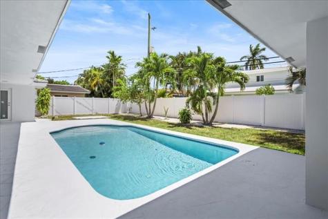 1820 NE 59th Court Fort Lauderdale FL 33308