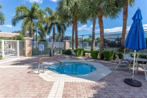 6710 Via Roma Delray Beach FL 33446