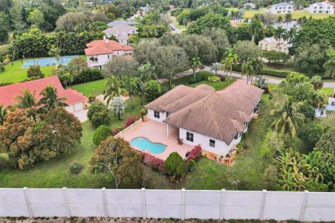 8426 Sawpine Road Delray Beach FL 33446