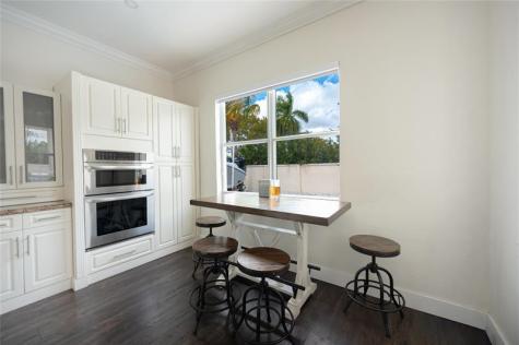 8891 NW 178th Lane Miami FL 33018