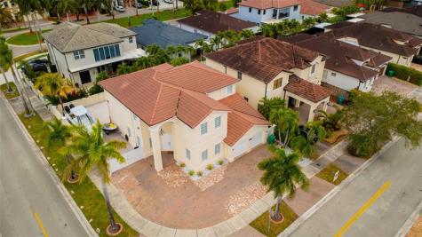 8891 NW 178th Lane Miami FL 33018