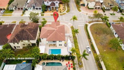 8891 NW 178th Lane Miami FL 33018