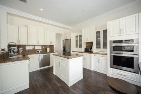 8891 NW 178th Lane Miami FL 33018