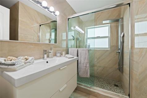 4906 N Travelers Palm Lane Tamarac FL 33319