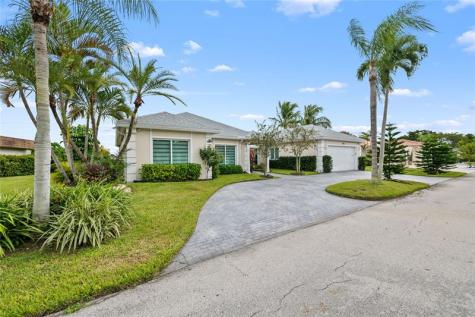 4906 N Travelers Palm Lane Tamarac FL 33319