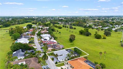 4906 N Travelers Palm Lane Tamarac FL 33319