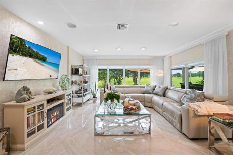 4906 N Travelers Palm Lane Tamarac FL 33319