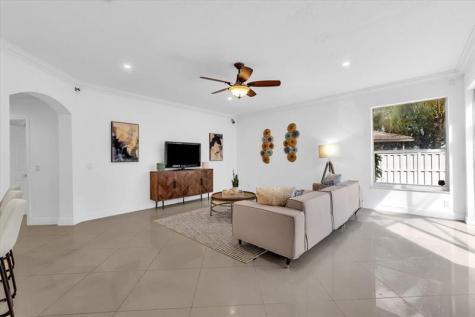 13702 NW 10th Court Pembroke Pines FL 33028