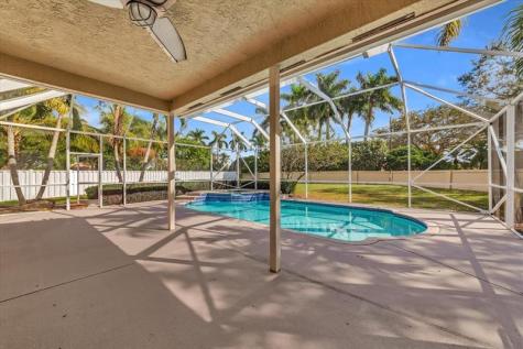 13702 NW 10th Court Pembroke Pines FL 33028