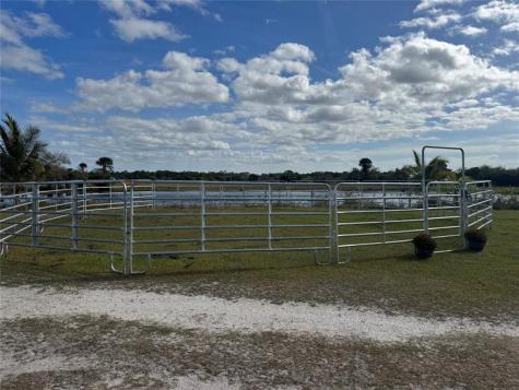8121 NW 58th Lane Okeechobee FL 34972