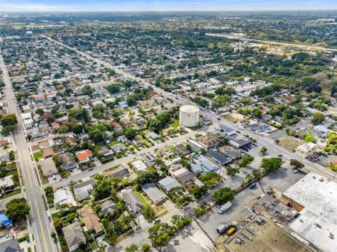 842 Kaye Street West Palm Beach FL 33405